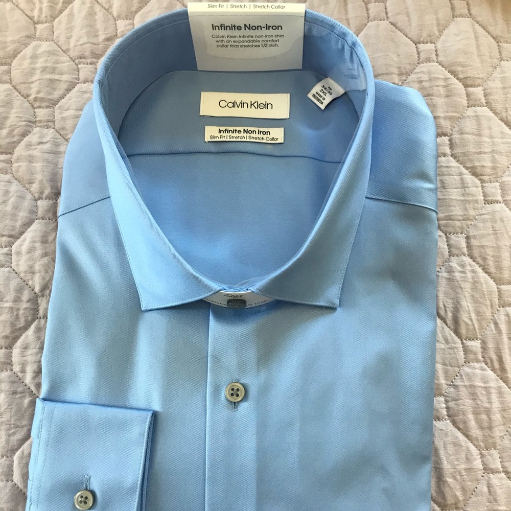 NEW WITH TAGS Men’s button up